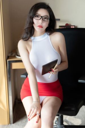 在线午夜视频