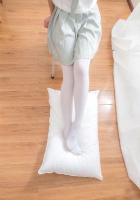 红衣小女孩在线观看完整恐怖版